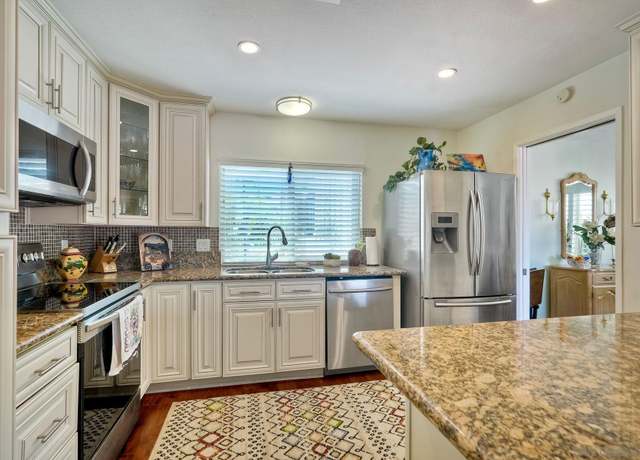 Property at 17476 Plaza Cerado #88, San Diego, CA 92128, 3 beds, 2 baths