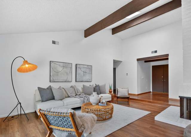 Property at 10660 Brookview Ln, San Diego, CA 92131, 4 beds, 2 baths