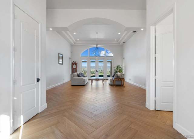 Property at 2255 Los Altos De Cerro, Ramona, CA 92065, 4 beds, 3.5 baths