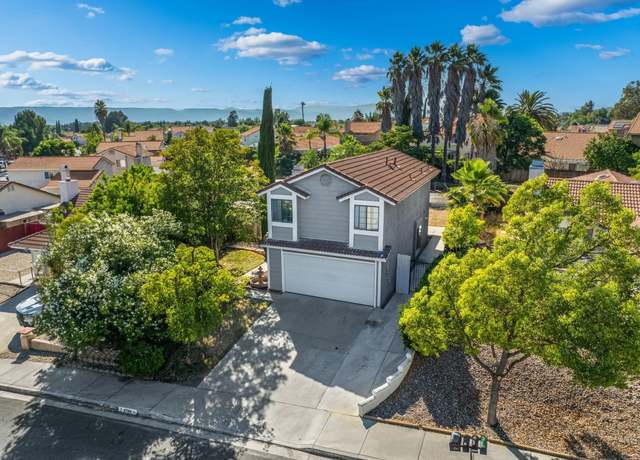 Property at 27189 Rainbow Creek Dr, Temecula, CA 92591, 3 beds, 2.5 baths