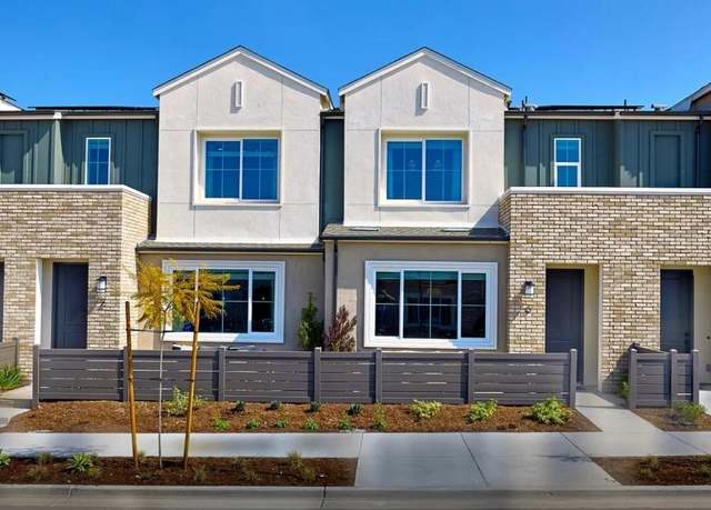 Property at 737 Mara Loop #7, Chula Vista, CA 91911, 3 beds, 2.5 baths