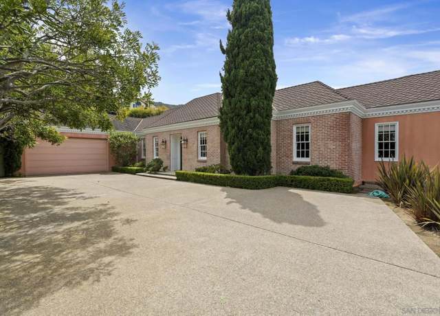 Property at 7612 Hillside Dr, La Jolla, CA 92037, 3 beds, 3.5 baths
