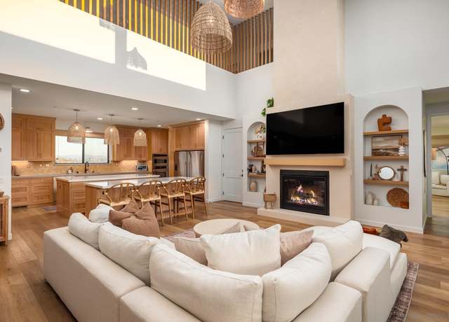 Property at 1824 Campesino Pl, Oceanside, CA 92054, 5 beds, 3.5 baths
