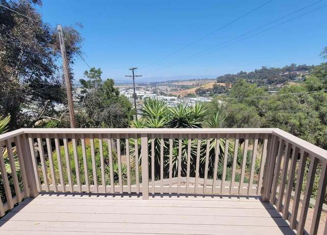 Property at 2402 Amick St, Oceanside, CA 92058, 2 beds, 1 bath