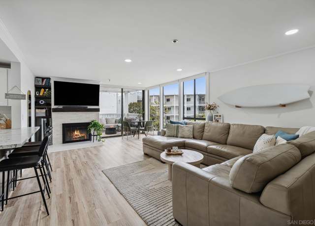 Property at 1335 La Palma St Unit G2, San Diego, CA 92109, 2 beds, 2 baths