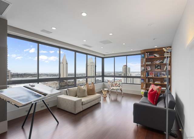 Property at 700 Front St #1701, San Diego, CA 92101, 2 beds, 2.5 baths