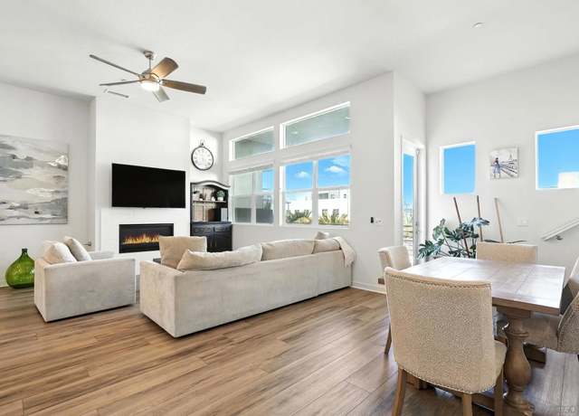 Property at 3001 Bravo Loop #4, Chula Vista, CA 91915, 3 beds, 2 baths
