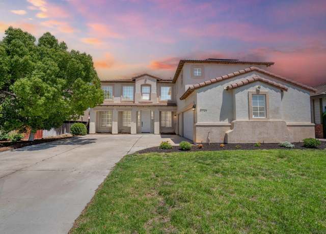 Property at 29924 Sycamore Ridge Rd, Murrieta, CA 92563, 5 beds, 2.5 baths