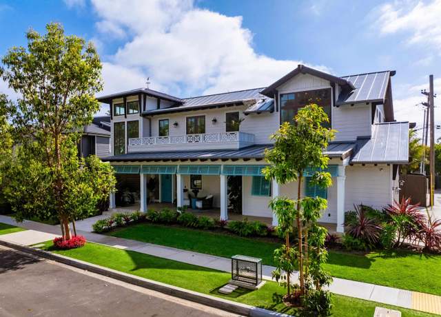 Property at 1040 Pine St, Coronado, CA 92118, 4 beds, 4.5 baths