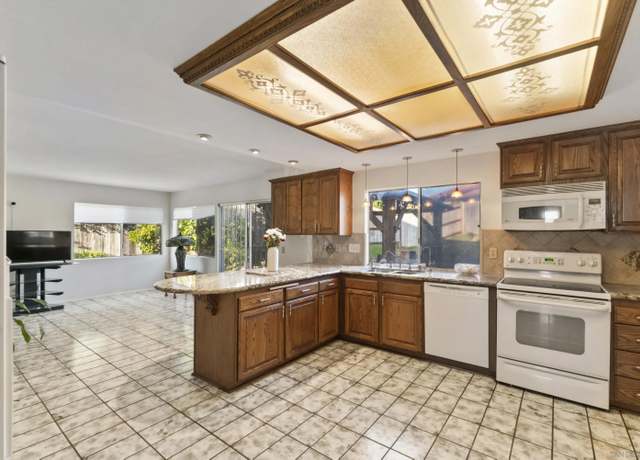 Property at 4375 Calle De Vida, San Diego, CA 92124, 4 beds, 2.5 baths