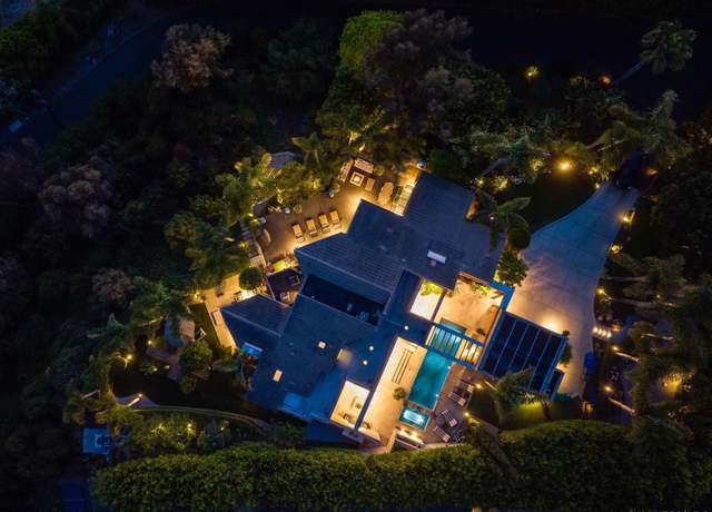Property at 14817 Arroyo Rosita, Rancho Santa Fe, CA 92067, 3 beds, 4 baths