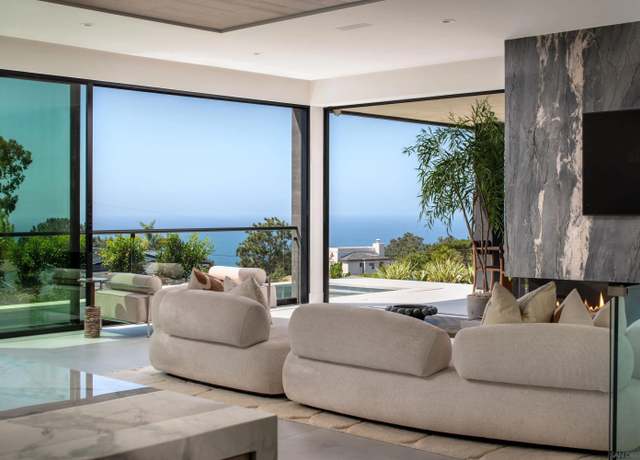 Property at 722 Amphitheatre Dr, Del Mar, CA 92014, 4 beds, 6 baths