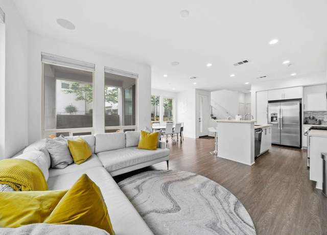 Property at 2335 Aperture Cir, San Diego, CA 92108, 3 beds, 2.5 baths