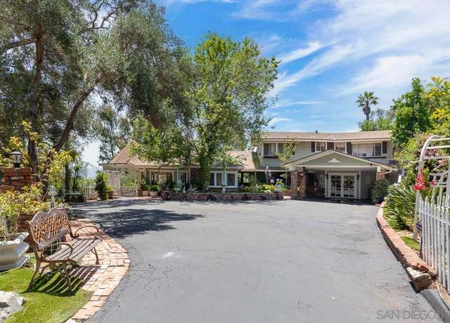 Property at 11339 Rolling Hills Dr, El Cajon, CA 92020, 3 beds, 2.5 baths