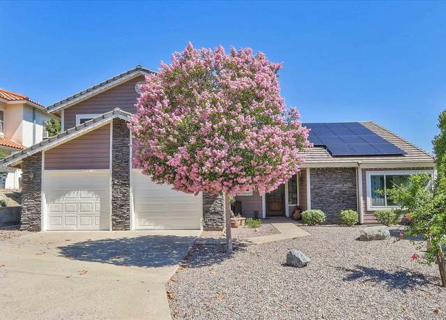 Property at 15549 Vista Vicente Dr, Ramona, CA 92065, 3 beds, 2.5 baths