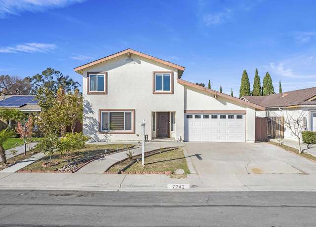 Property at 7742 Parma Ln, San Diego, CA 92126, 5 beds, 3 baths