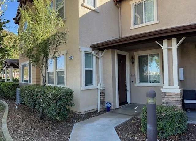 Property at 3920 Polk St Unit C, Riverside, CA 92505, 3 beds, 2.5 baths