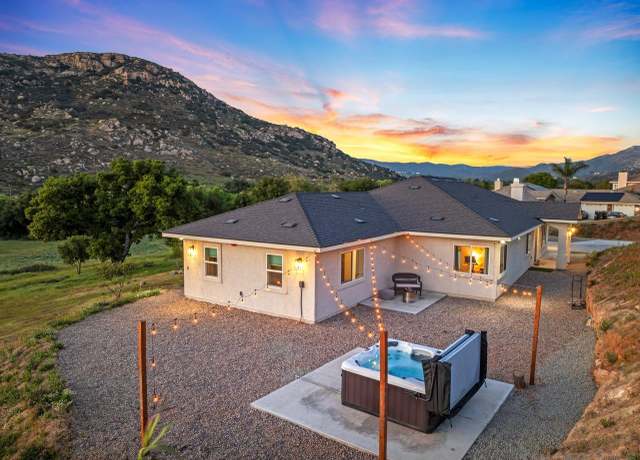 Property at 22916 Tombill Rd, Ramona, CA 92065, 3 beds, 2.5 baths