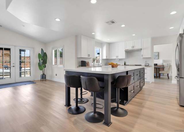 Property at 15305 Lookout Rd, Apple Valley, CA 92307, 4 beds, 3 baths