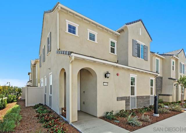 Property at 32649 Brunello Way, Temecula, CA 92591, 4 beds, 3.5 baths