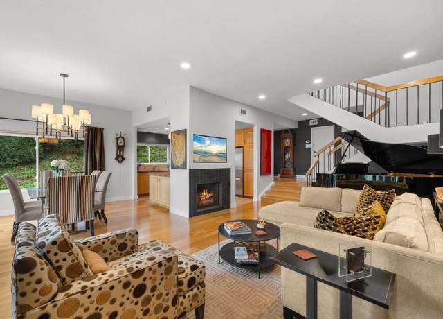 Property at 4498 Caminito Fuente, San Diego, CA 92116, 3 beds, 2.5 baths