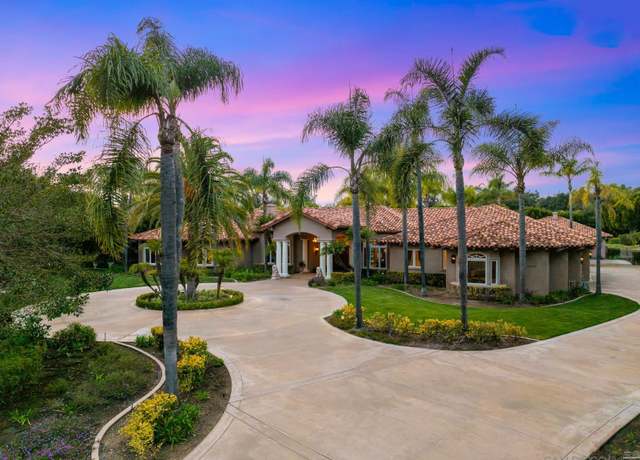 Property at 18050 Rancho La Cima Corte, Rancho Santa Fe, CA 92067, 8 beds, 7.5 baths