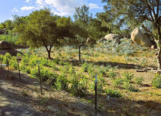 Property at 2562 Donnil Ln, Fallbrook, CA 92028