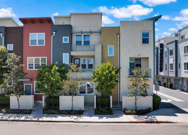 Property at 211 S Orange St #104, Escondido, CA 92025, 3 beds, 3.5 baths