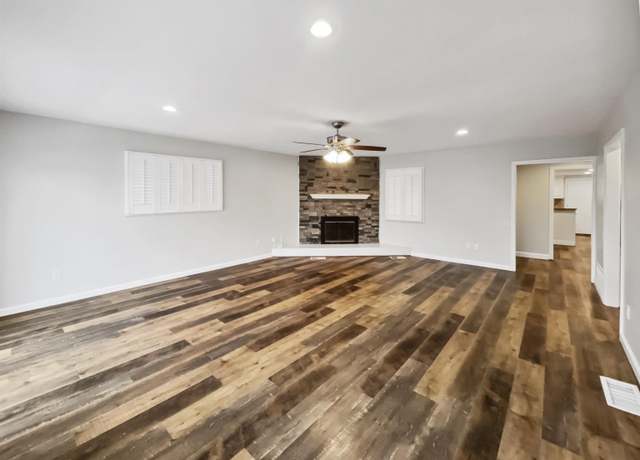 Property at 212 S Wisconsin St, Fallbrook, CA 92028, 3 beds, 3 baths