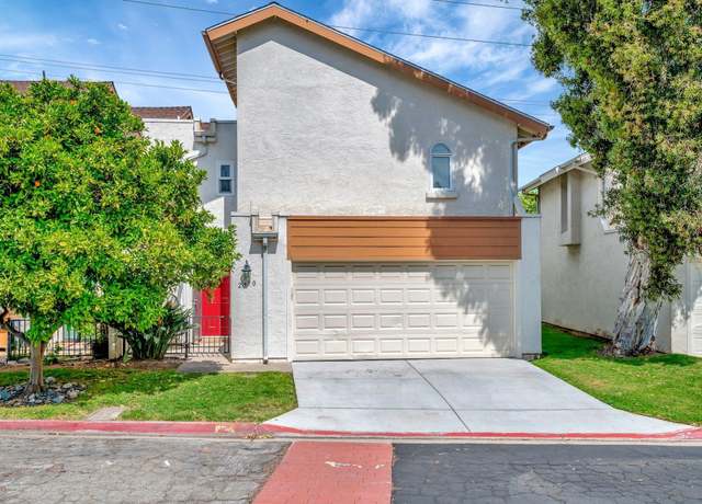 Property at 2370 Caminito Afuera, San Diego, CA 92107, 3 beds, 2.5 baths