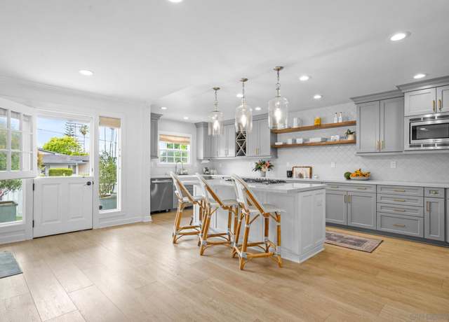 Property at 510 Forward St, La Jolla, CA 92037, 4 beds, 4 baths