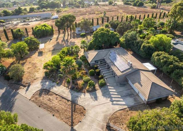 Property at 1210 Valentine Ln, Fallbrook, CA 92028, 4 beds, 2.5 baths