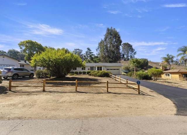 Property at 1217 Monte Vista Dr, Vista, CA 92084, 3 beds, 2 baths