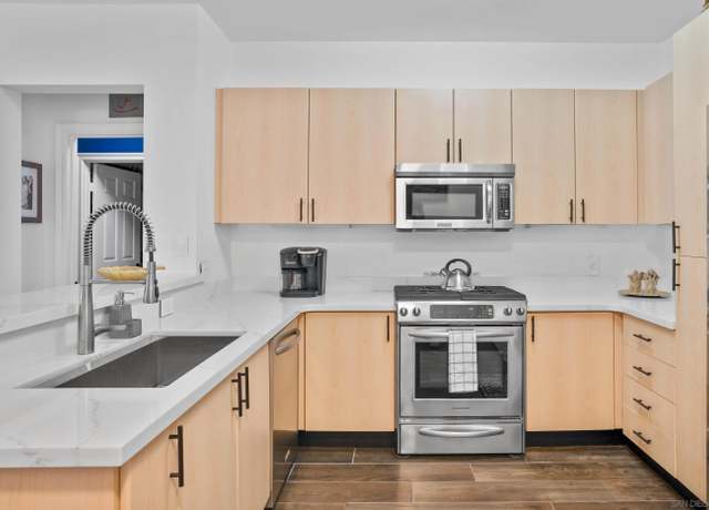 Property at 1480 Broadway #2322, San Diego, CA 92101, 2 beds, 2 baths