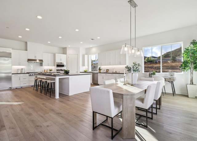 Property at 29527 Viking View Ln, Valley Center, CA 92082, 4 beds, 3.5 baths