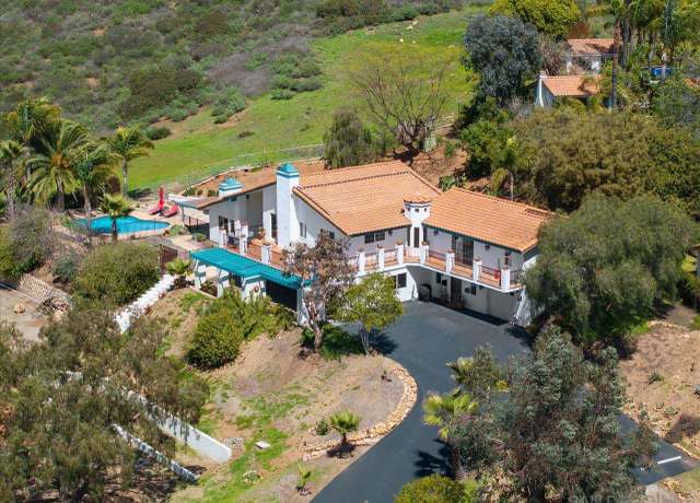 Property at 26036-38 Kaywood Ter, Escondido, CA 92026, 6 beds, 5.5 baths