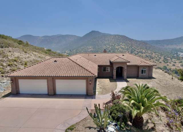 Property at 9189 Vista Entrada, Lakeside, CA 92040, 4 beds, 4 baths