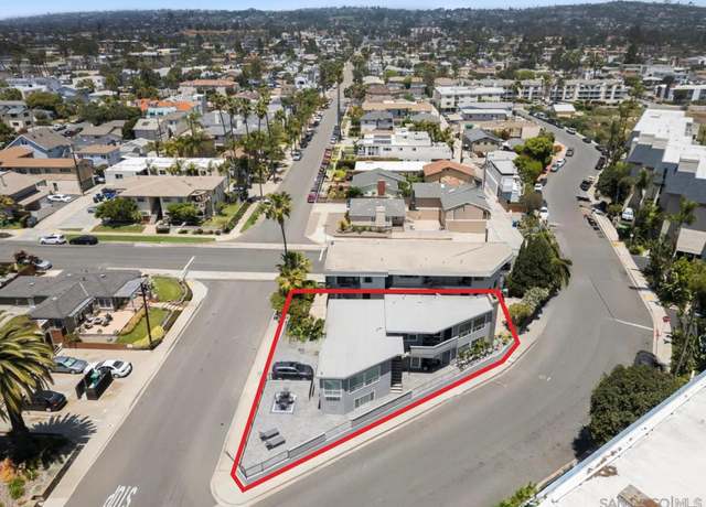 Property at 3980 Crown Point Dr, San Diego, CA 92109, 4 beds, 5 baths