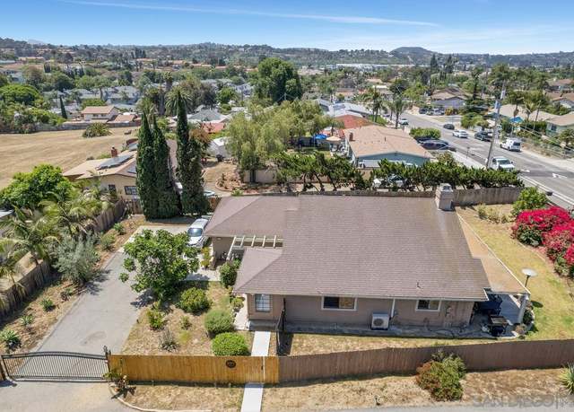 Property at 577 Grapevine Ct, Vista, CA 92083, 3 beds, 2 baths