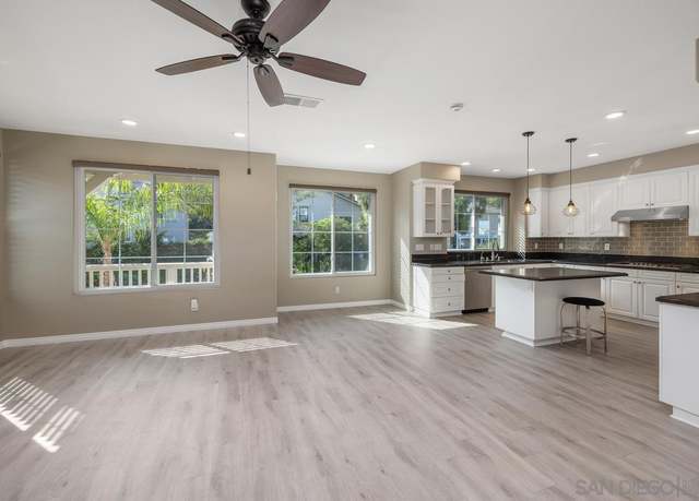 Property at 6013 Oakgate Row, La Jolla, CA 92037, 3 beds, 2.5 baths