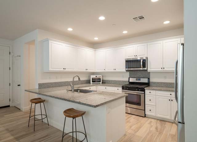 Property at 1904 Avenida Senecio #16, Chula Vista, CA 91913, 4 beds, 2.5 baths