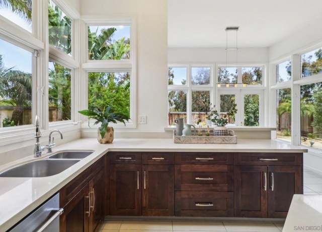 Property at 13473 Caminito Carmel, Del Mar, CA 92014, 4 beds, 2.5 baths