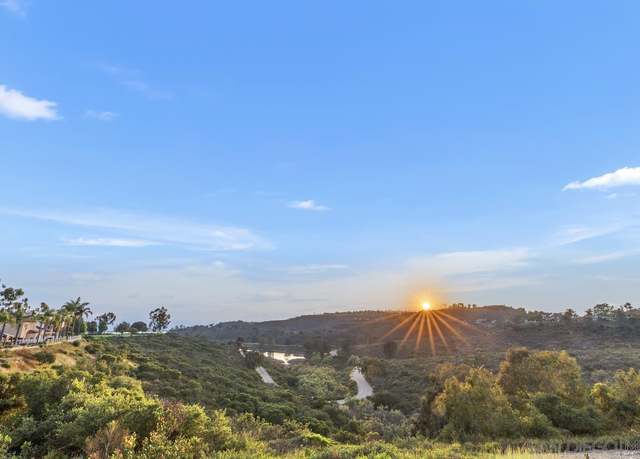 Property at 10752 Sunset Ridge Dr, San Diego, CA 92131, 4 beds, 3 baths