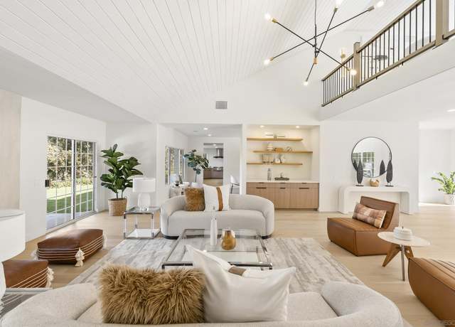Property at 17515 Circa Oriente, Rancho Santa Fe, CA 92067, 4 beds, 5.5 baths