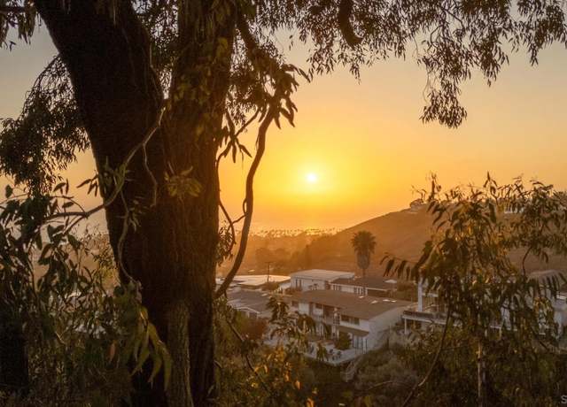 Property at 896 La Jolla Rancho Rd, La Jolla, CA 92037, 4 beds, 3.5 baths