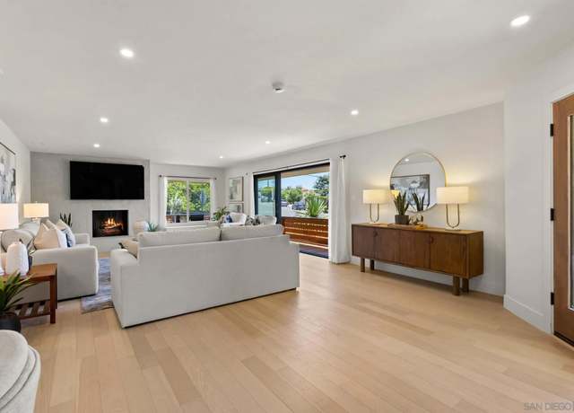 Property at 896 La Jolla Rancho Rd, La Jolla, CA 92037, 4 beds, 3.5 baths