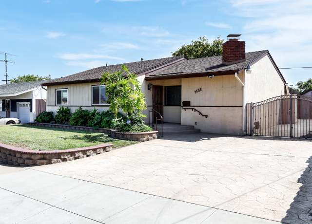 Property at 3666 Nassau Dr, San Diego, CA 92115, 2 beds, 2 baths