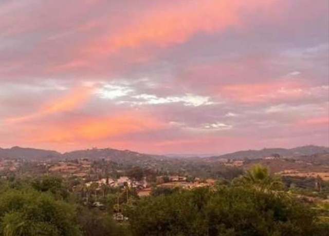 Property at 2240-1/8 Buena Creek Rd, Vista, CA 92084, 5 beds, 3.5 baths