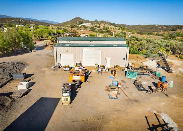 Property at 31141 Saddleback Rd, Valley Center, CA 92082, 2 beds, 2 baths