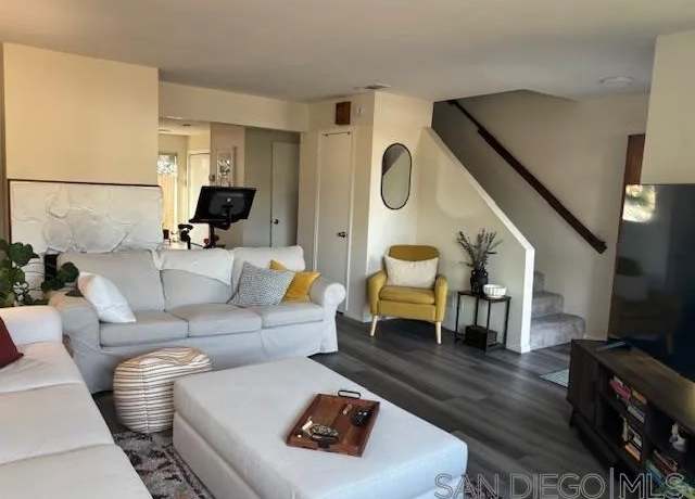 Property at 4210 Napier St, San Diego, CA 92110, 2 beds, 1.5 baths
